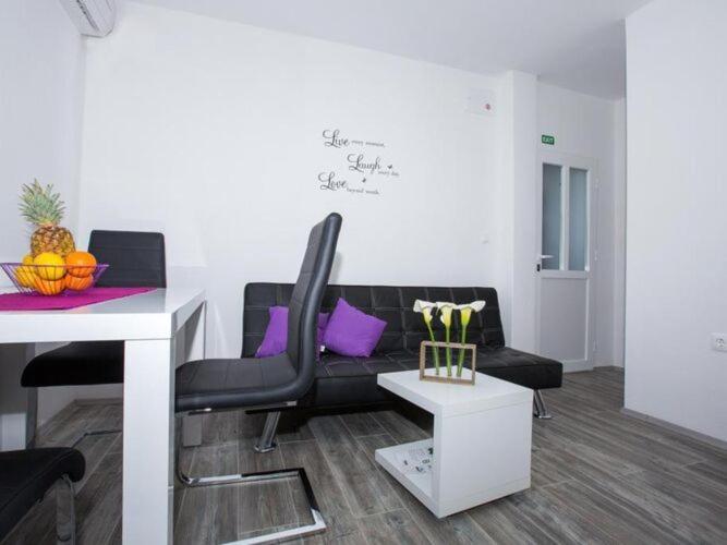 Villa Roza - One-Bedroom Apartment With Balcony 3 Adults Mokošica エクステリア 写真